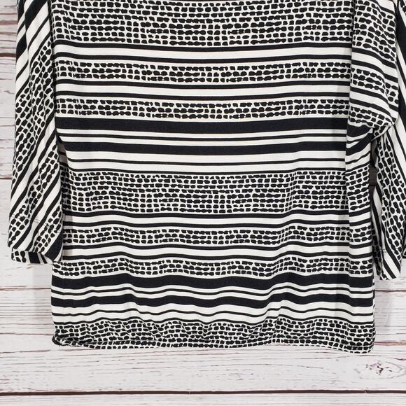 Chico's Women's Black White Knit Striped Batwing Sleeve Pullover Top Size 0 - Picture 13 of 13